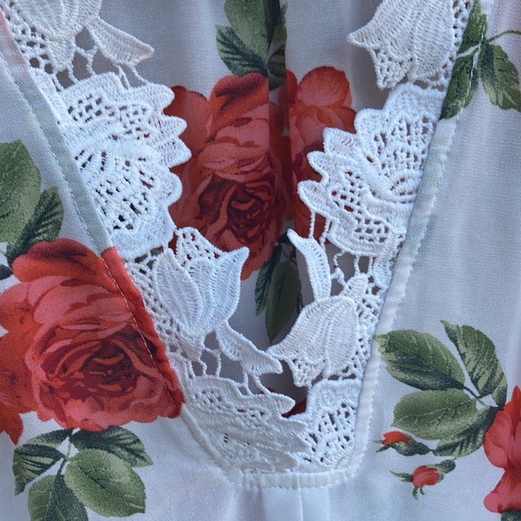 DNA couture women’s size small sheer floral blouse - Picture 3 of 8